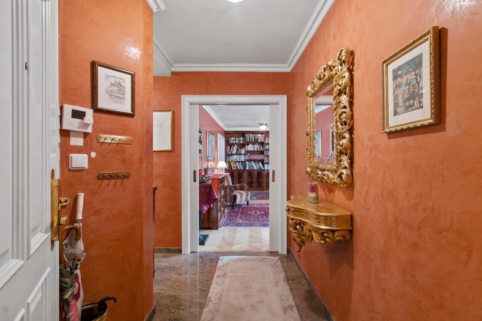 Apartment Spacious Penthouse With Stephen Cathedral View