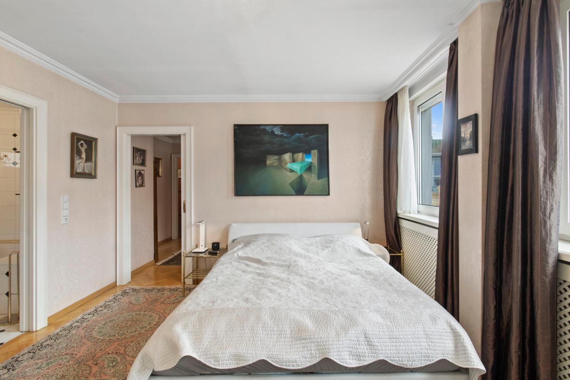 Spacious Penthouse With Stephen Cathedral View *