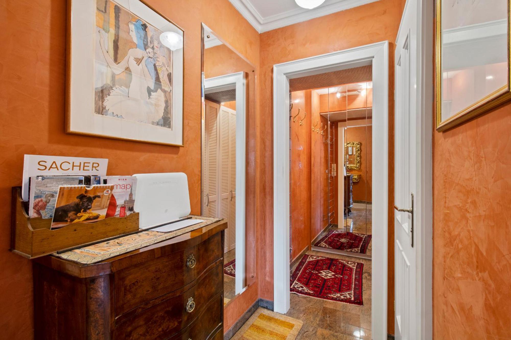 Apartment Spacious Penthouse With Stephen Cathedral View