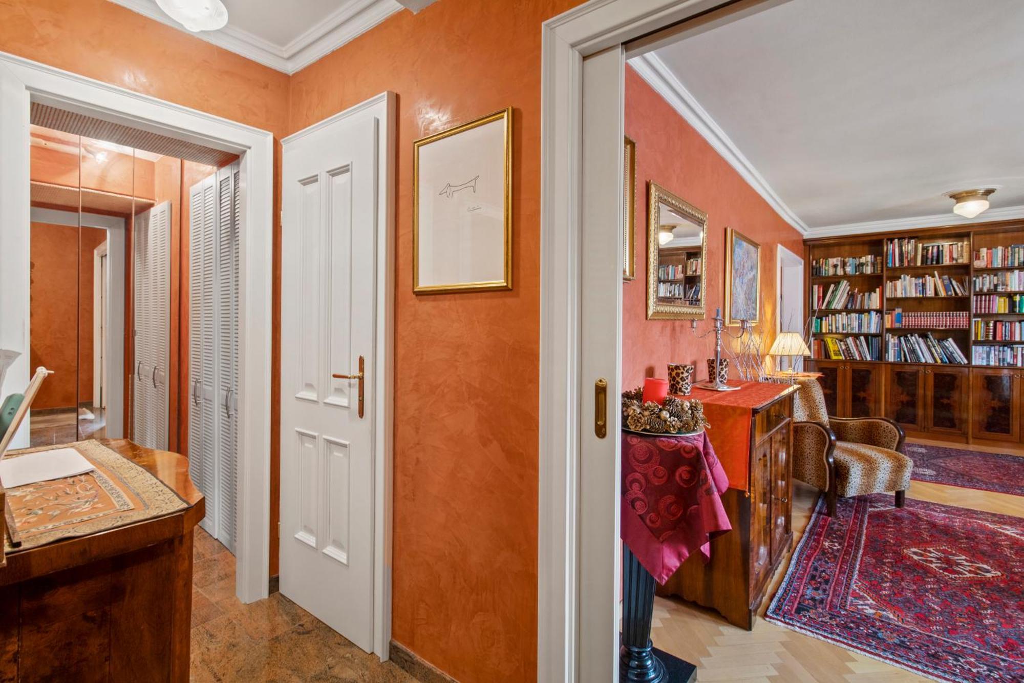 Apartment Spacious Penthouse With Stephen Cathedral View